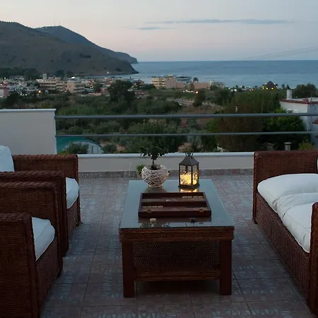 Villa Amfimala *